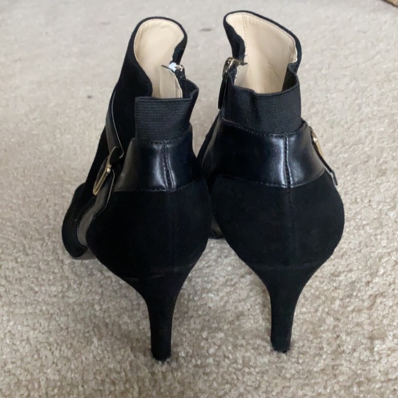 Marc Fisher Peep Toe SHIMMEE Black Booties - Picture 3 of 17